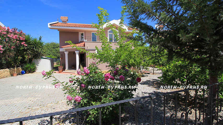 Загородный дом с ярко выраженной индивидуальностью на Северном Кипре