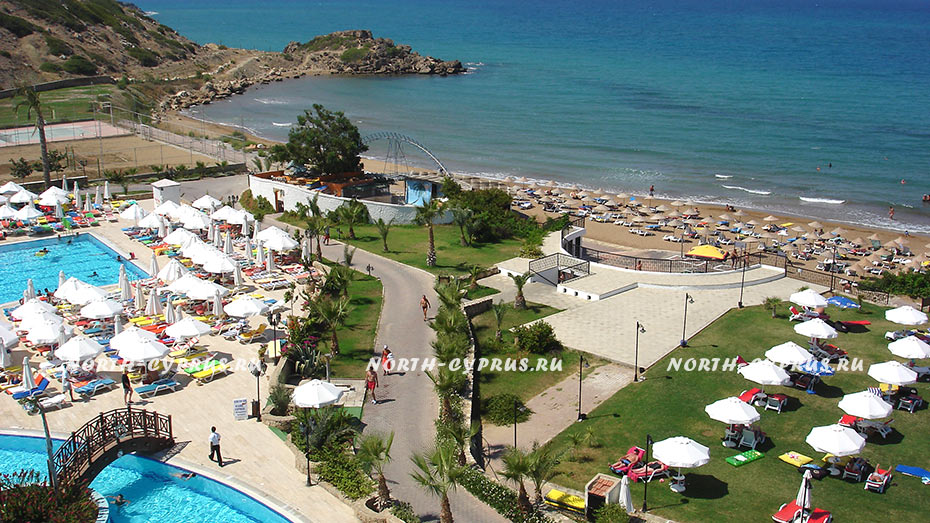 Отель и пляж Acapulco на Северном Кипре